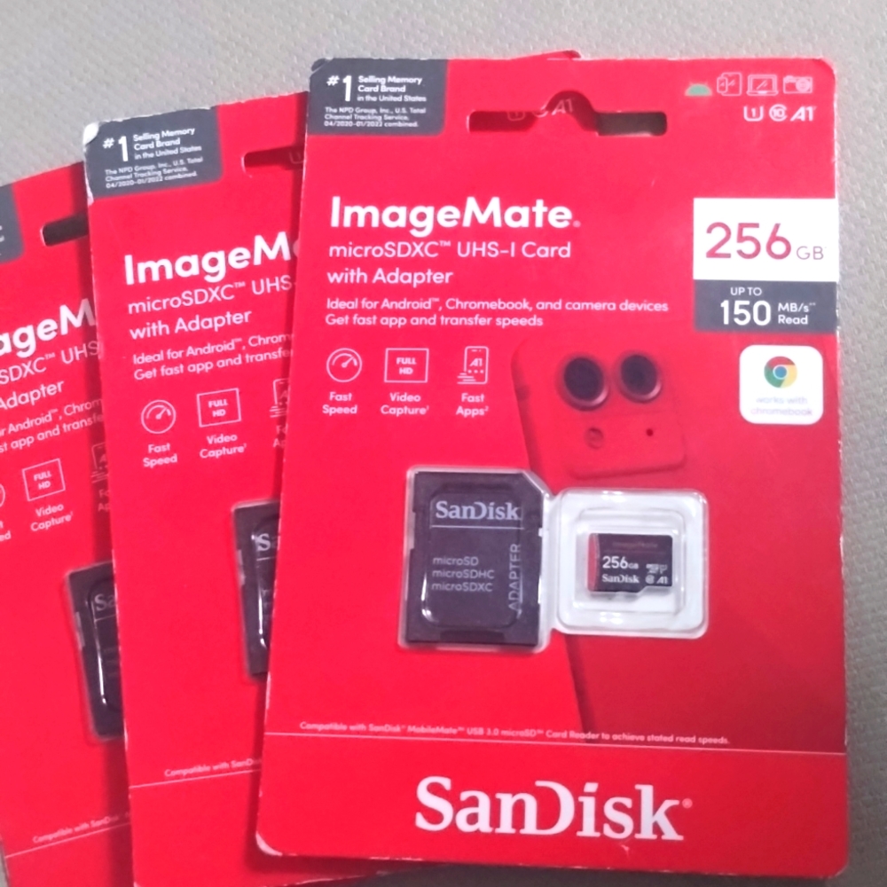 MicroSDXC" UHS-| Card with Adapter
